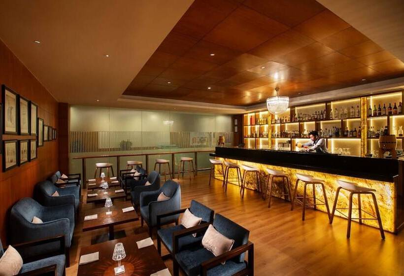 فندق Expoinn Suites And Convention