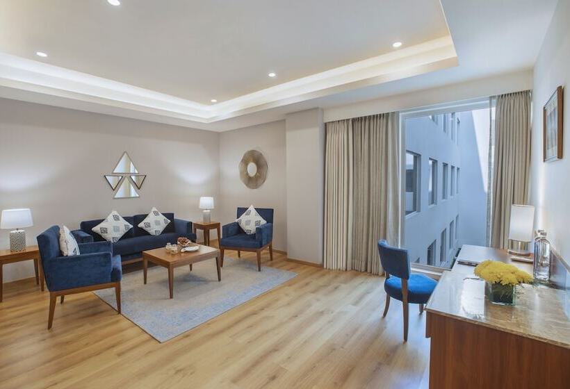 فندق Expoinn Suites And Convention