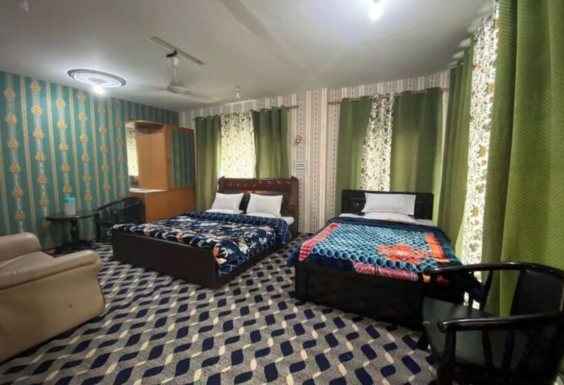 Hotel Goroomgo Ameera Srinagar