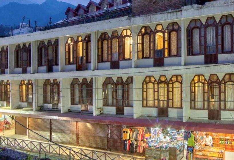 فندق Goroomgo I Bex Manali