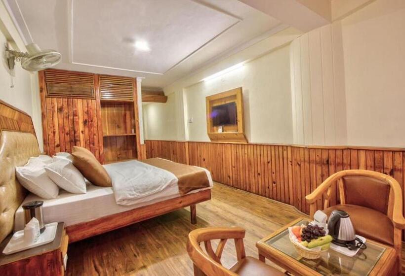 فندق Goroomgo I Bex Manali