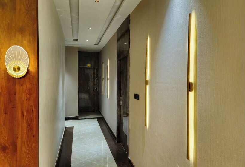 ホテル Goroomgo Krishna Residency Bareilly