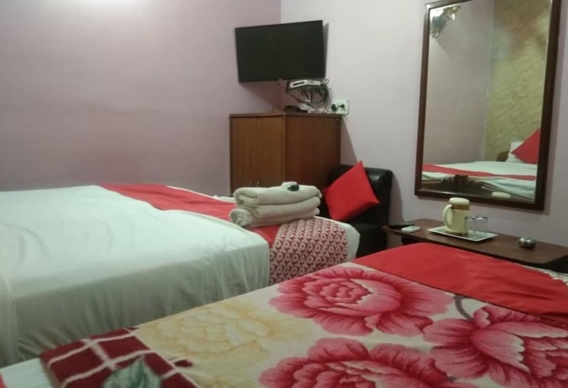 فندق Goroomgo Rashmi Agra