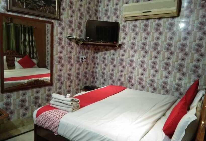 فندق Goroomgo Rashmi Agra