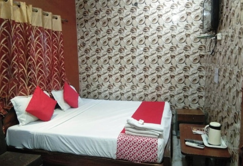 فندق Goroomgo Rashmi Agra