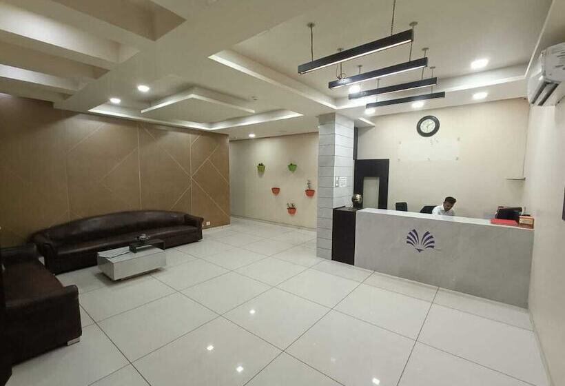 فندق Grand Ambience