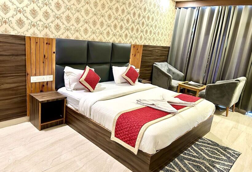 High Sky Resort   Best Luxury Hotel In Dharamkot
