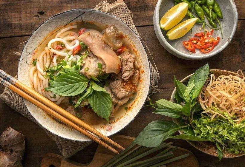 هتل Khách Sạn Hoàng Mấm