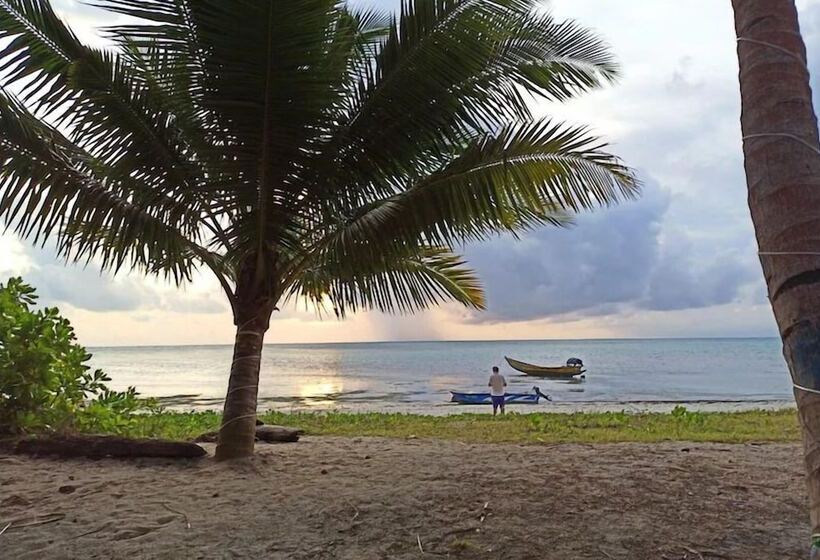 Отель Honeymoon Beach Resort