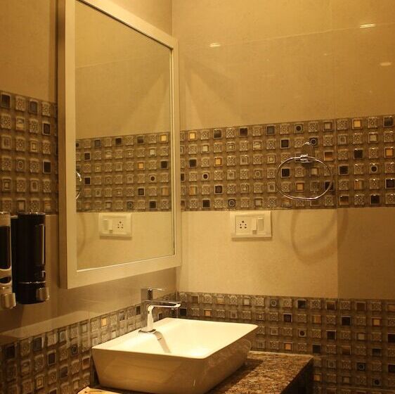 בית מלון כפרי Idhaya