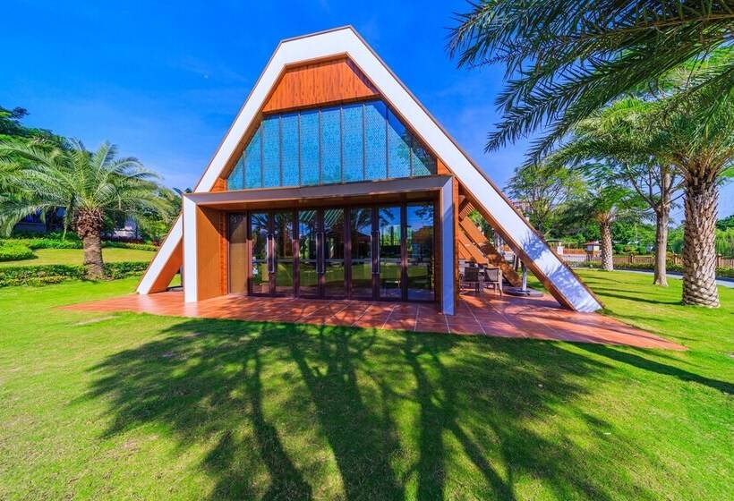 Отель Jolie Vue Boutique