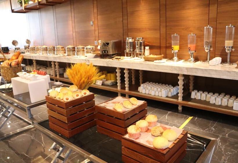 Отель Jolie Vue Boutique