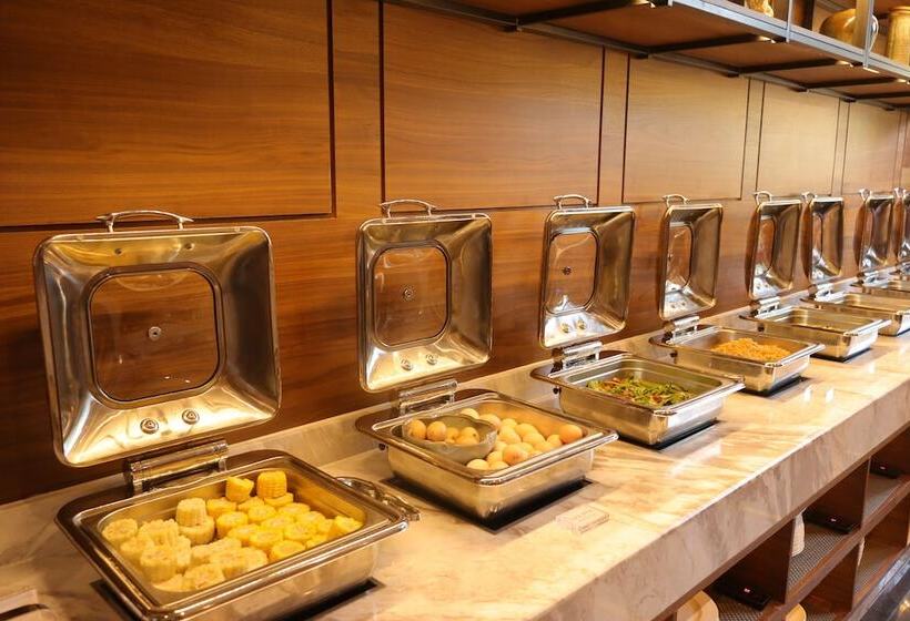 Отель Jolie Vue Boutique