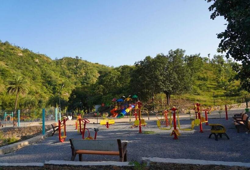 فندق Jungle Journey