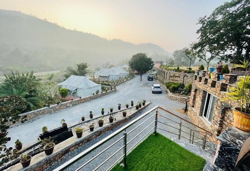 فندق Jungle Journey