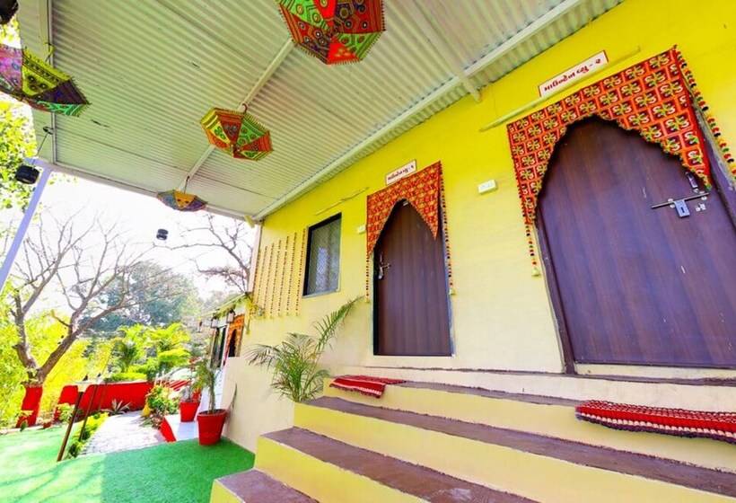 ホテル Kaushal Hilltop Resort And Villa