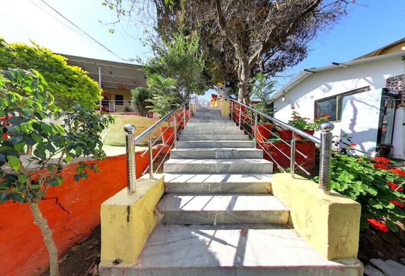 ホテル Kaushal Hilltop Resort And Villa