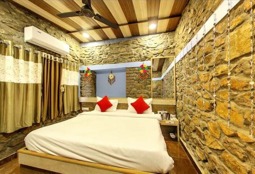 ホテル Kaushal Hilltop Resort And Villa