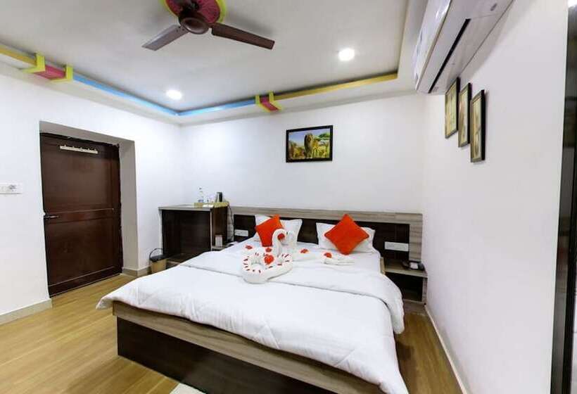 ホテル Kaushal Hilltop Resort And Villa