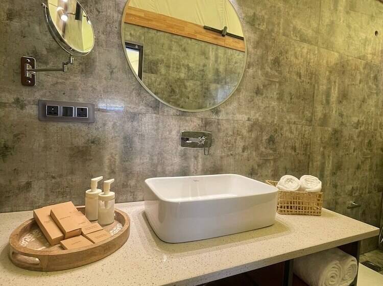 호텔 Kavaali Stays