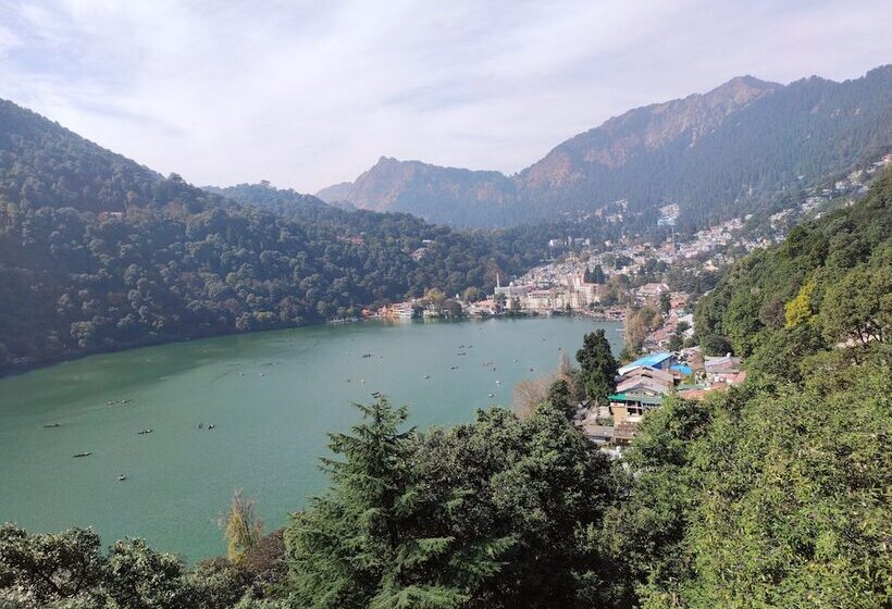 ホテル Kosmos Anamika