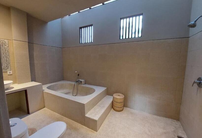 בית מלון כפרי Lokasari Retreat