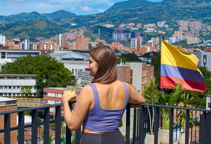 Отель Los Patios Cool Living