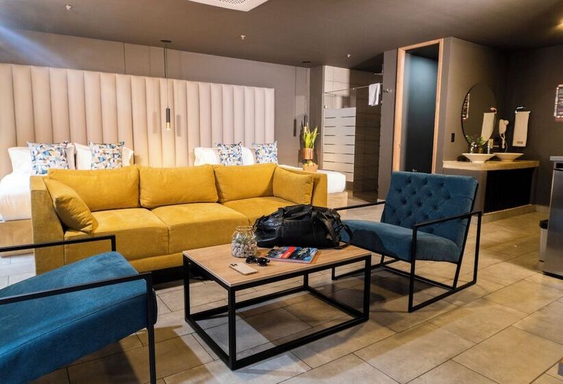 Отель Los Patios Cool Living