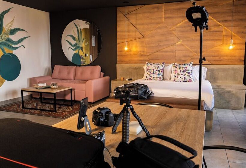 Отель Los Patios Cool Living