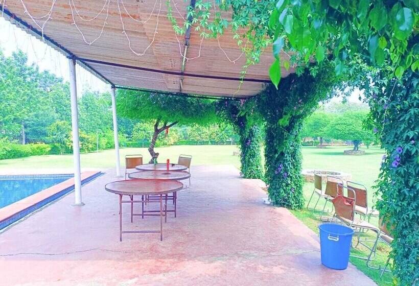 فندق Luxury Private Farmhouse