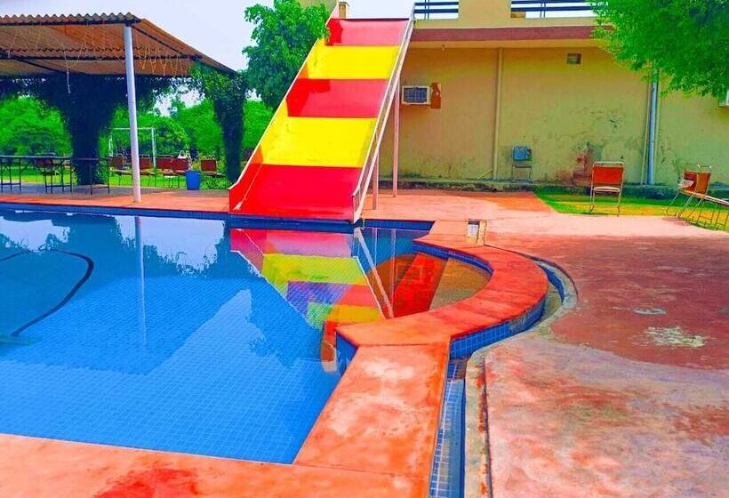 فندق Luxury Private Farmhouse