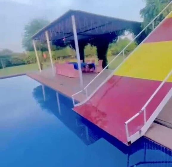 فندق Luxury Private Farmhouse