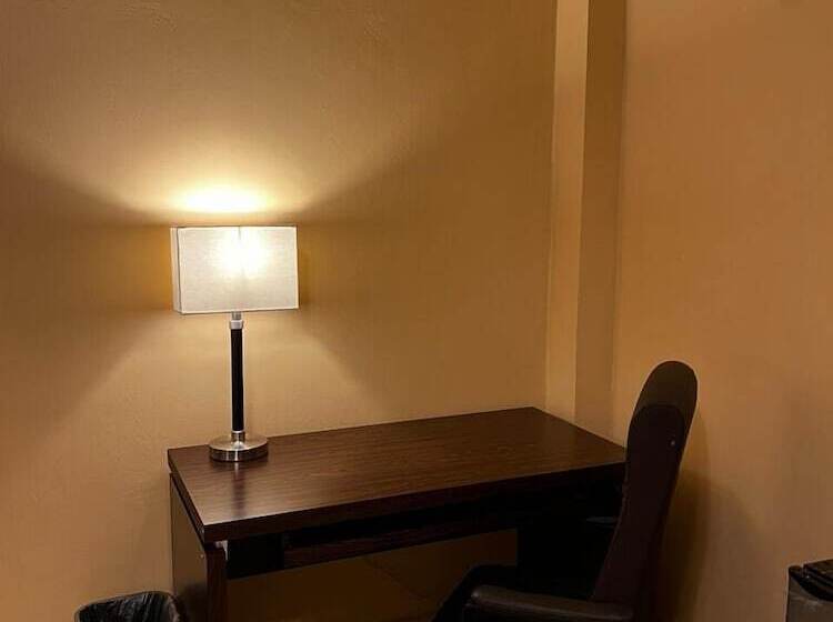 فندق Meson Del Rey