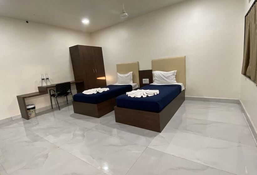 فندق Millennium Plaza