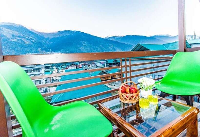 ホテル Misty Mountains Manali