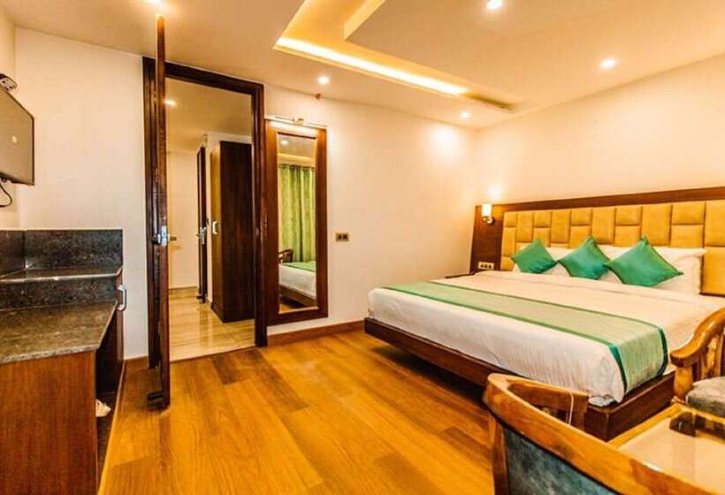 ホテル Misty Mountains Manali