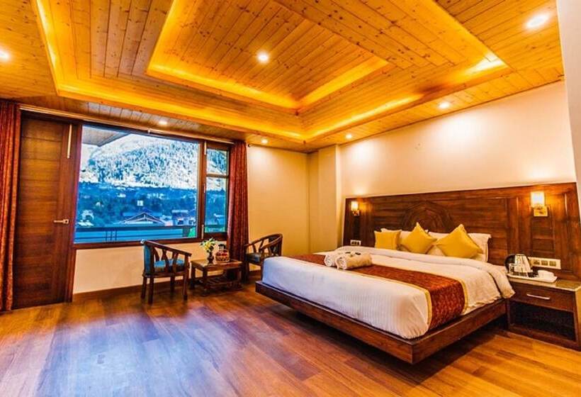 ホテル Misty Mountains Manali