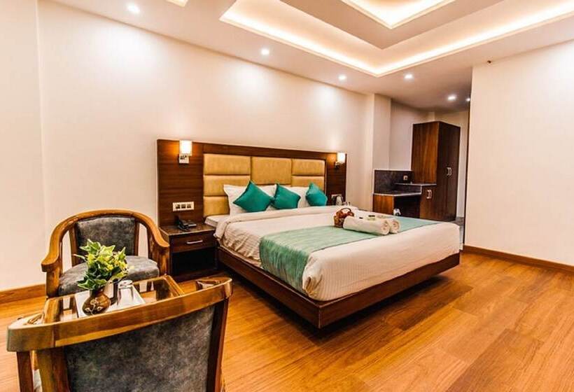 ホテル Misty Mountains Manali