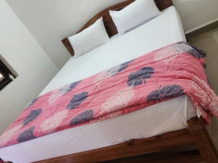 Отель Moonlight Resorts Agonda