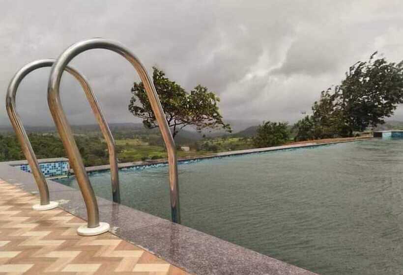 בית מלון כפרי Neelam Hill Resort