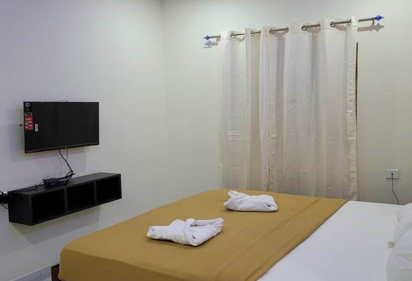 בית מלון כפרי Nilton Bay Residency