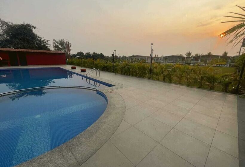 فندق Omkara Resort