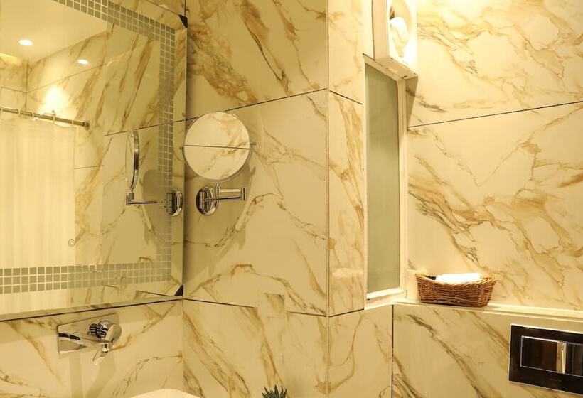 בית מלון כפרי Pagoda Centurion