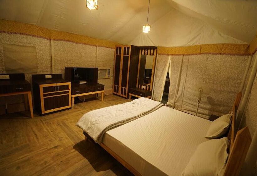 בית מלון כפרי Palace Beach Camp