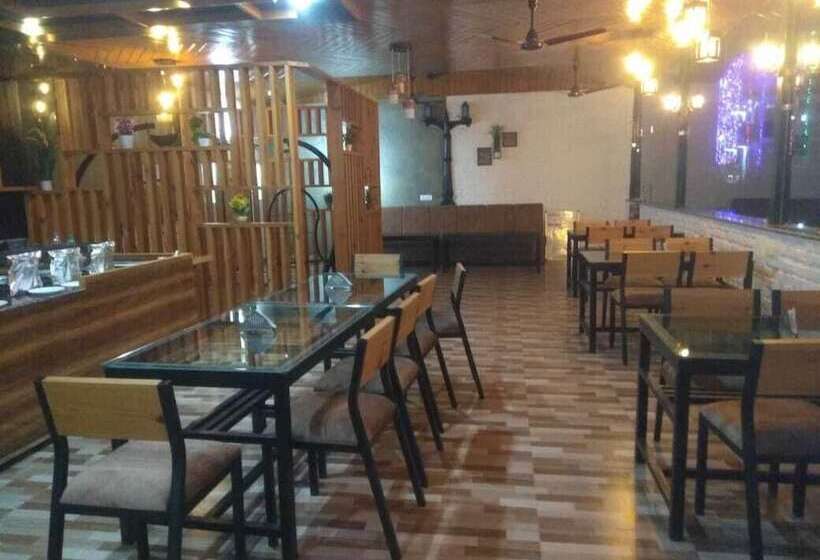 בית מלון כפרי Panambi Tapovan Resort