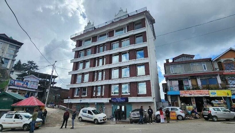 فندق Piyush Residency