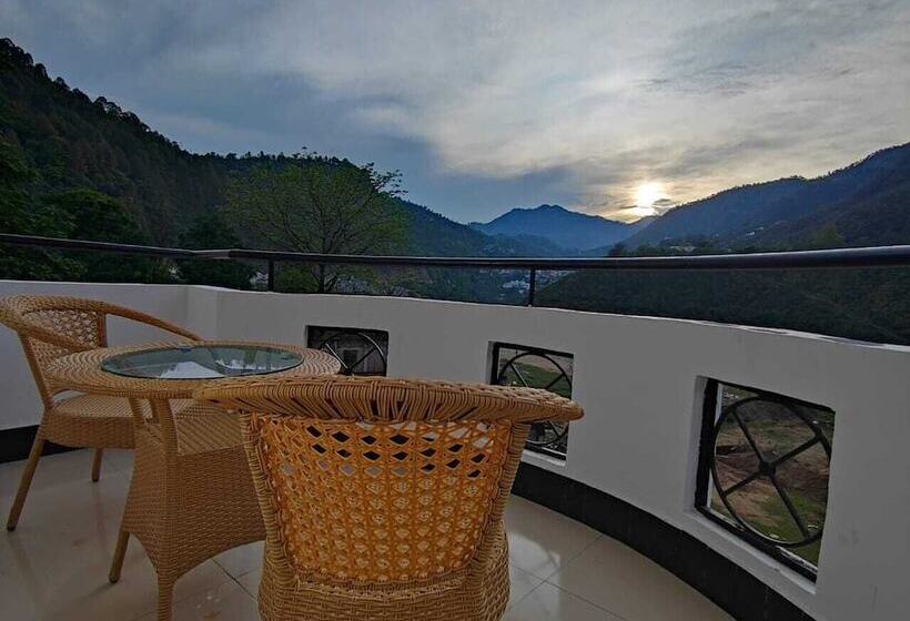 ホテル Pride Resort Rudraprayag