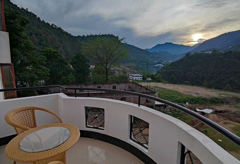 ホテル Pride Resort Rudraprayag