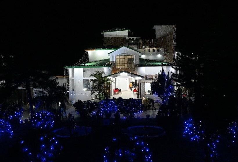 ホテル Pride Resort Rudraprayag