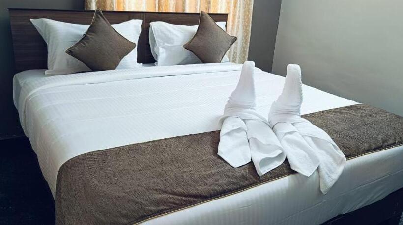 ホテル Pvk Residency Tirupati